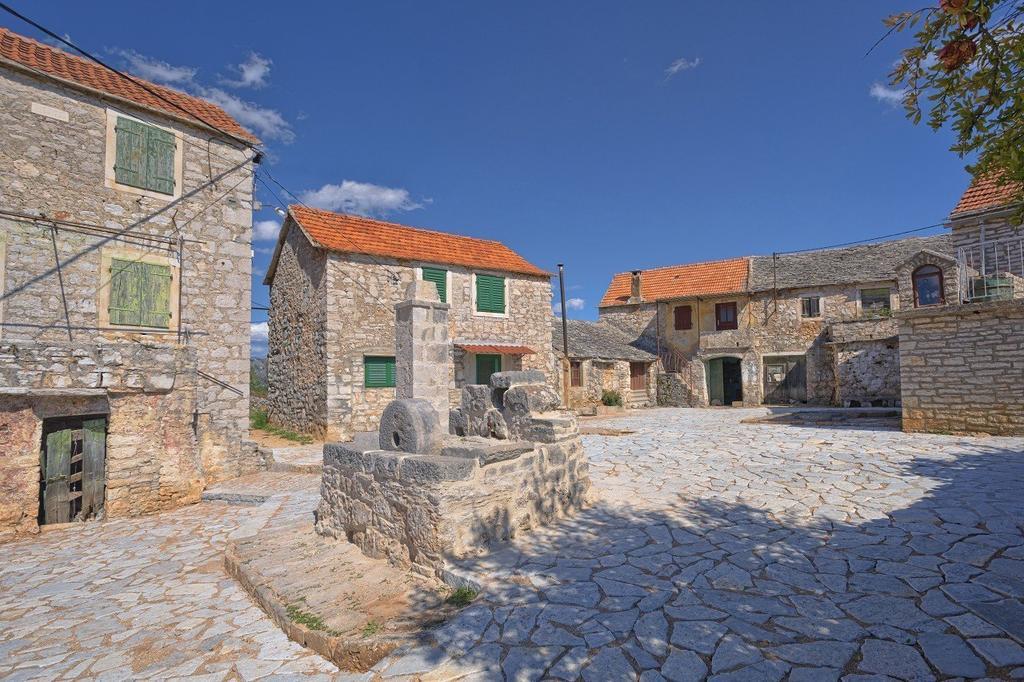 Holiday Home Rudina Stari Grad  Esterno foto